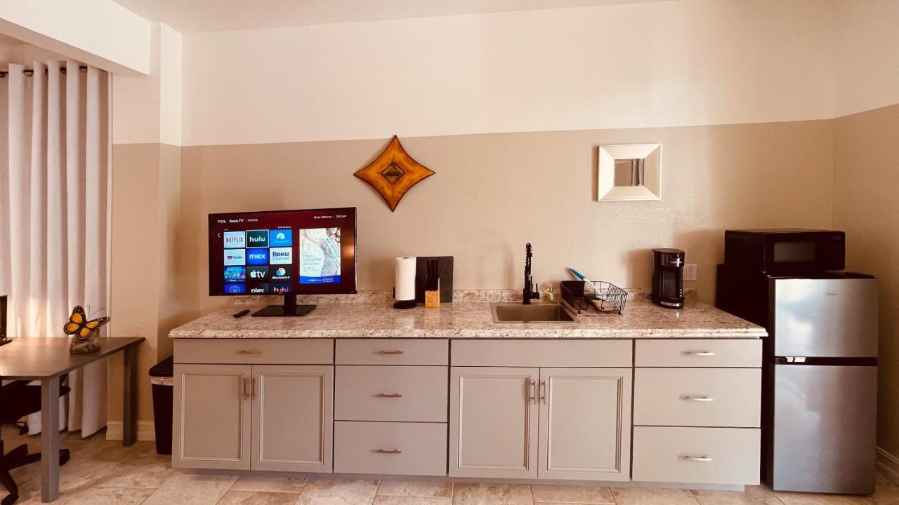 White Orchid Apartments Fort Myers Exterior foto