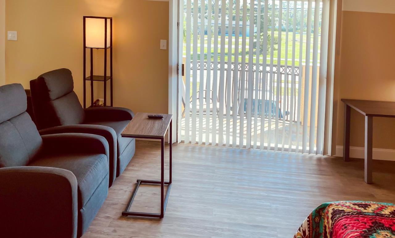 White Orchid Apartments Fort Myers Exterior foto